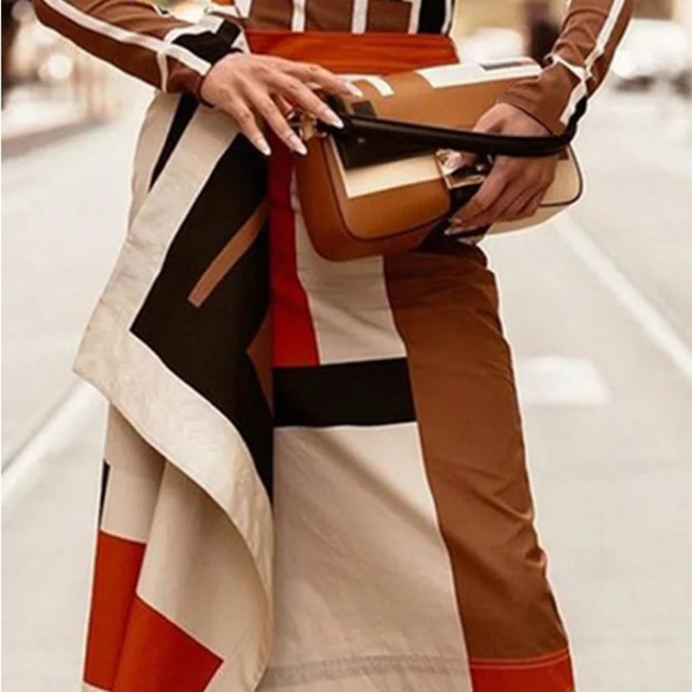 Stylish Brown and Black Geometric Dress with Matching Bag